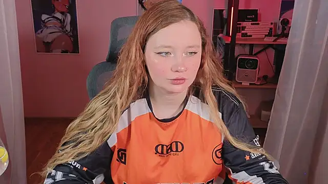 Snapshot of carolina_elf chatting on 03.03.26 carolina elf online show from 03.03.26