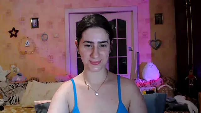 Snapshot of INELIKA chatting on 03.10.25 INELIKA online show from 03.10.25