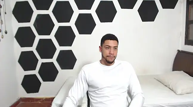 Jhors  Collens online show from 01.16.25