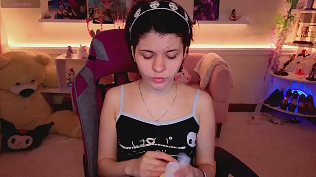 Snapshot of Katya_Zaitseva chatting on 04.18.26 Katya Zaitseva online show from 04.18.26