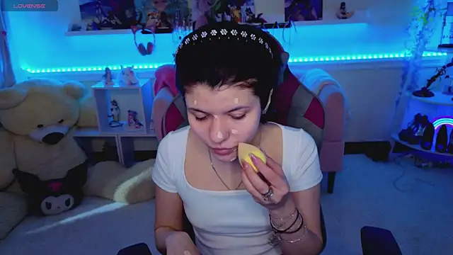 Snapshot of Katya_Zaitseva chatting on 04.26.26 Katya Zaitseva online show from 04.26.26