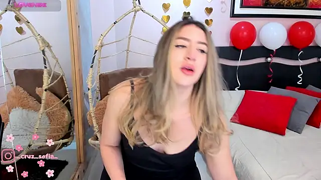  AlejaCruz  online show from 02.14.26