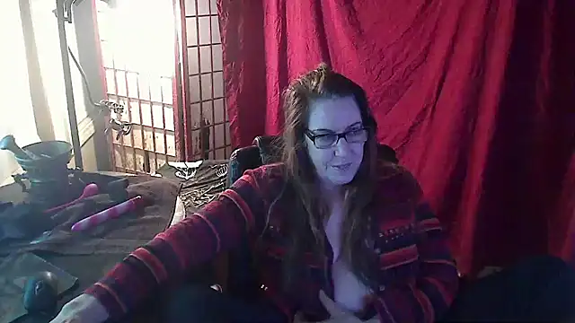 Snapshot of Ireallysquirt chatting on 01.21.25 Ireallysquirt online show from 01.21.25
