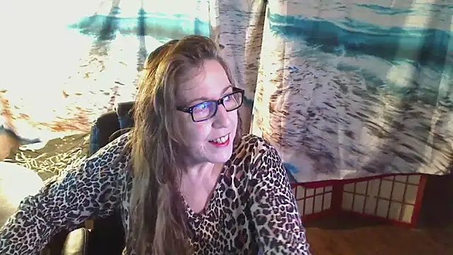 Snapshot of Ireallysquirt chatting on 02.17.25 Ireallysquirt online show from 02.17.25