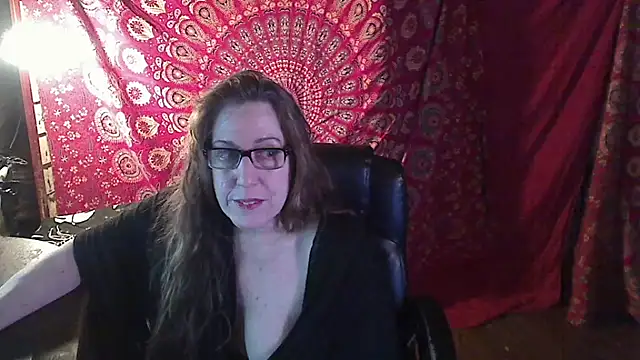 Snapshot of Ireallysquirt chatting on 02.21.25 Ireallysquirt online show from 02.21.25