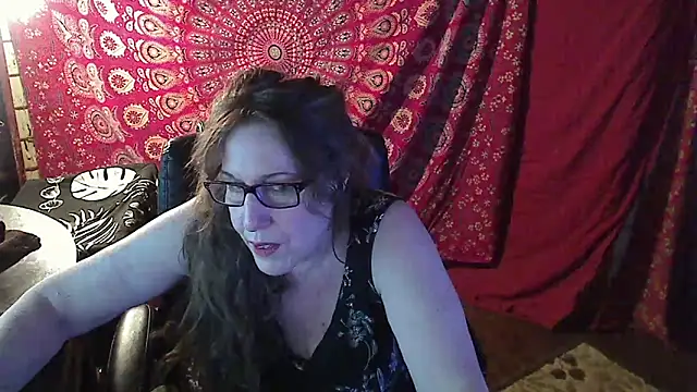 Snapshot of Ireallysquirt chatting on 03.12.25 Ireallysquirt online show from 03.12.25