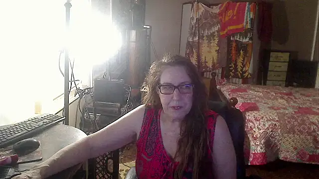 Snapshot of Ireallysquirt chatting on 09.20.25 Ireallysquirt online show from 09.20.25