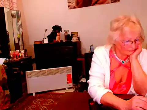 Snapshot of Natali7634 chatting on 02.22.25 Natali7634 online show from 02.22.25