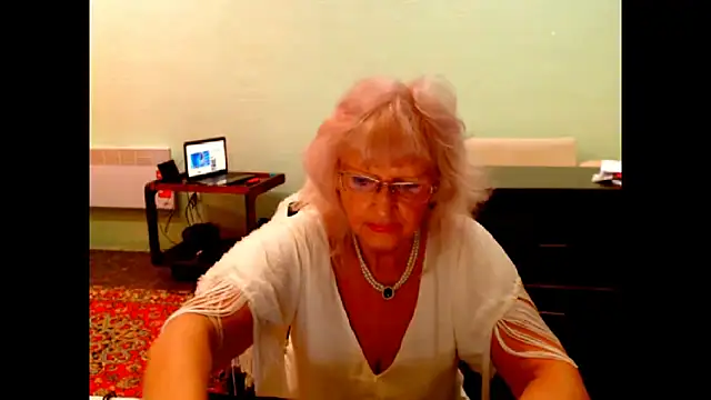 Snapshot of Natali7634 chatting on 09.29.25 Natali7634 online show from 09.29.25