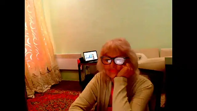 Snapshot of Natali7634 chatting on 10.10.25 Natali7634 online show from 10.10.25
