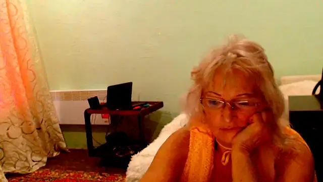 Snapshot of Natali7634 chatting on 10.13.25 Natali7634 online show from 10.13.25
