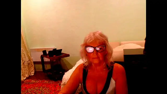 Snapshot of Natali7634 chatting on 10.13.25 Natali7634 online show from 10.13.25