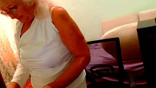 Snapshot of Natali7634 chatting on 10.19.25 Natali7634 online show from 10.19.25