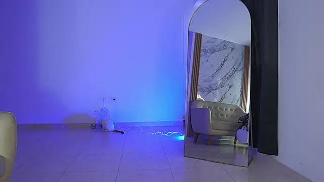 Emi latingirl online show from 03.20.26