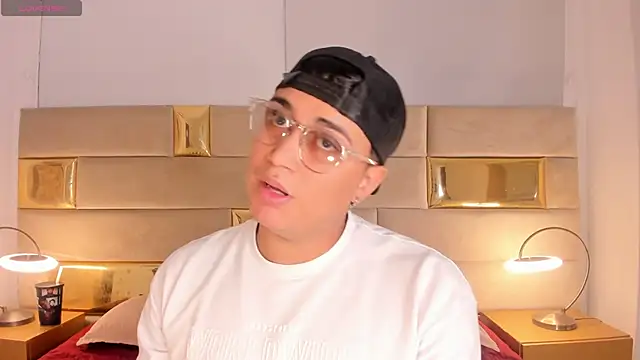 Angel Brown1  online show from 01.04.25