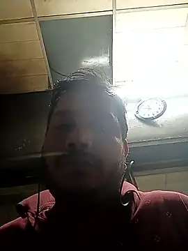 Snapshot of DeepakXxxR86 chatting on 11.25.25 DeepakXxxR86 online show from 11.25.25