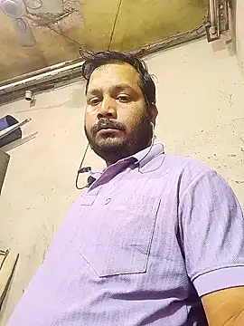 Snapshot of DeepakXxxR86 chatting on 12.20.25 DeepakXxxR86 online show from 12.20.25