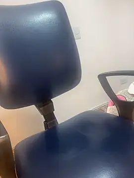 lulu kis online show from 04.16.26