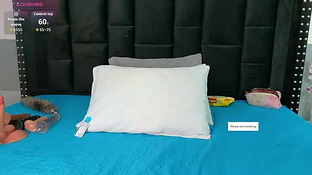 kinkyhousewifee online show from 02.14.26