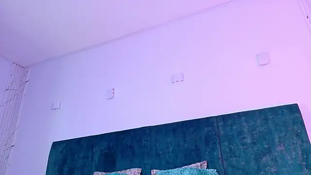Emmaa Blonde online show from 05.25.26