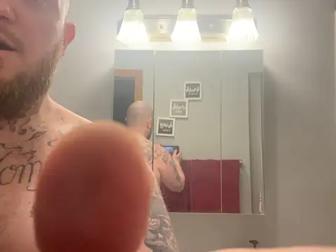 Snapshot of Satans_Play chatting on 03.19.25 Satans Play online show from 03.19.25