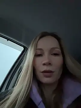 LavenderHot online show from 11.26.25