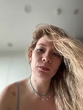 LavenderHot online show from 03.20.26