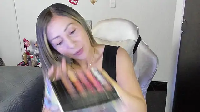 Snapshot of Andreina_Suann chatting on 02.11.26 Andreina Suann online show from 02.11.26