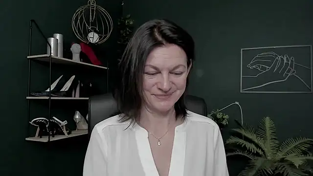 VivianWILD online show from 01.19.26