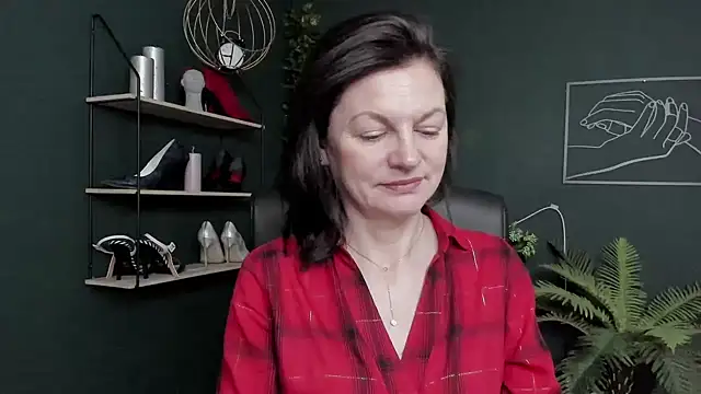 VivianWILD online show from 02.24.26