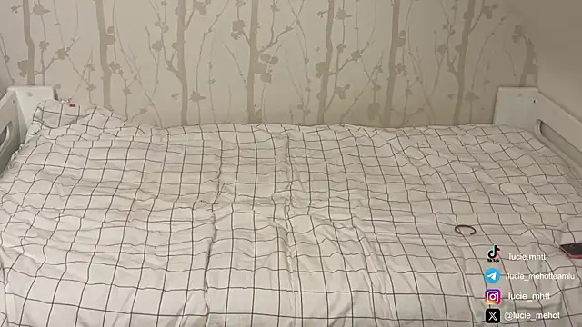 lucie mehott online show from 09.24.25