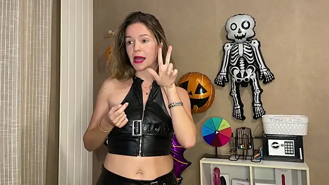 lucie mehott online show from 10.10.25