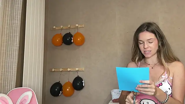 lucie mehott online show from 10.19.25