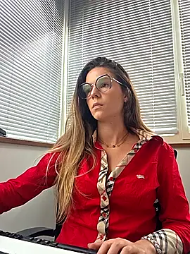lucie mehott online show from 06.04.26