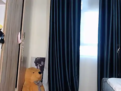 TeenieReeny online show from 03.10.26