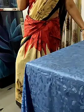 Januhot18 online show from 12.18.24