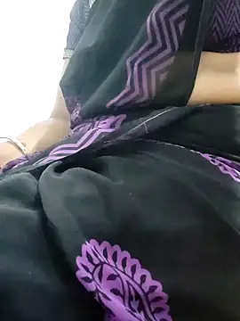 Januhot18 online show from 12.19.24