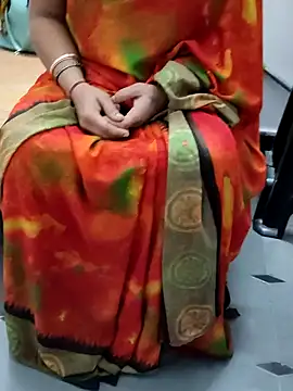 Januhot18 online show from 12.22.24