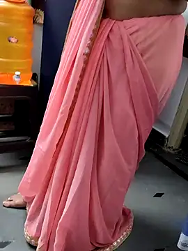 Januhot18 online show from 12.23.24