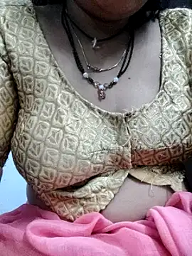 Januhot18 online show from 12.30.24