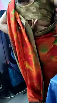 Januhot18 online show from 01.07.25