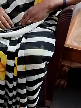 Januhot18 online show from 01.22.25