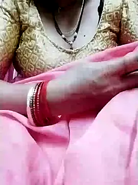 Snapshot of Januhot18 chatting on 01.24.25 Januhot18 online show from 01.24.25