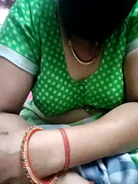 Januhot18 online show from 02.16.25