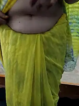 Januhot18 online show from 02.17.25