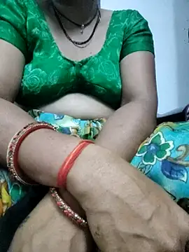 Januhot18 online show from 02.19.25