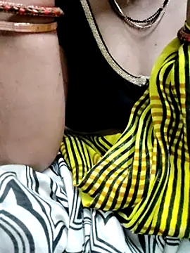 Januhot18 online show from 02.22.25