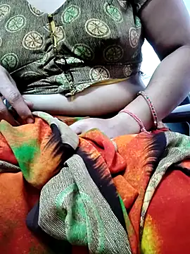 Januhot18 online show from 02.28.25