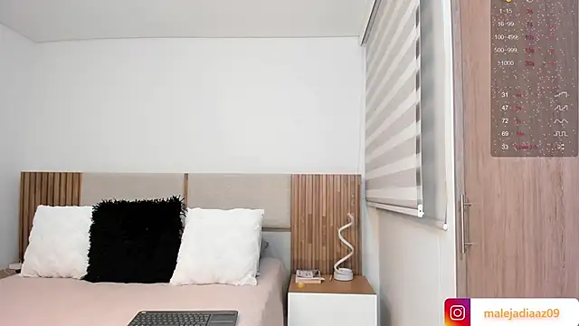 MalejaDiaz  online show from 04.10.26