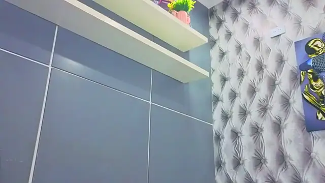 Hilary-banks online show from 09.14.25